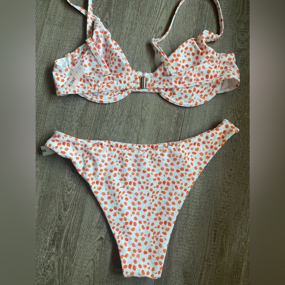 NWOT Orange floral bikini 🧡 - Picture 4 of 6